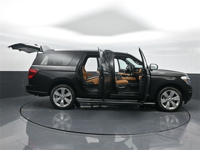 new 2024 Ford Expedition car, priced at $76,040