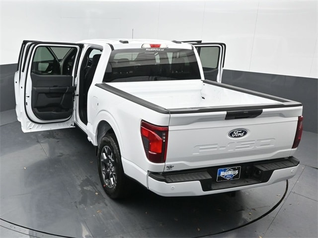 new 2024 Ford F-150 car, priced at $40,670