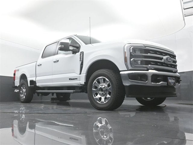 new 2025 Ford Super Duty car, priced at $75,570