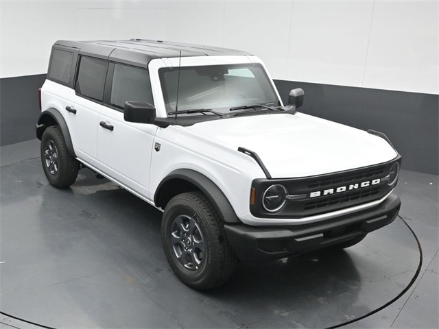 new 2025 Ford Bronco car, priced at $45,970