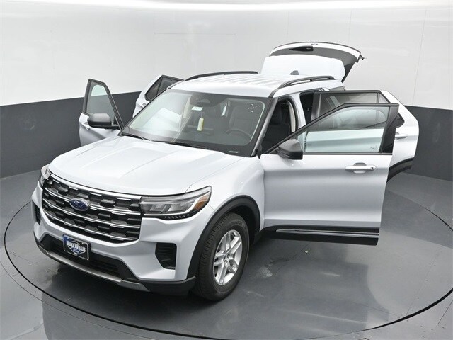 new 2025 Ford Explorer car, priced at $37,645