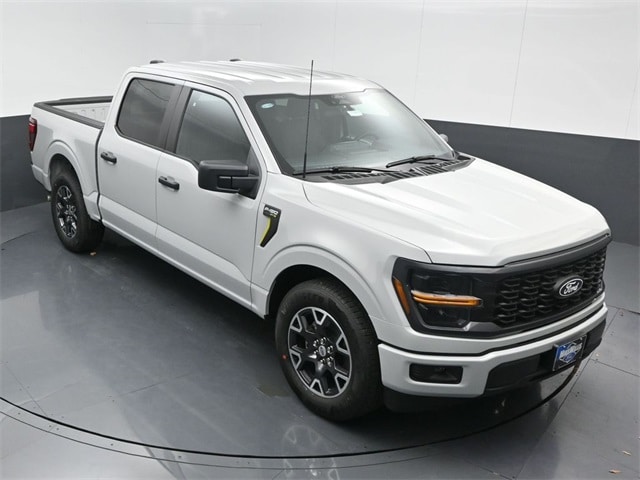 new 2024 Ford F-150 car, priced at $43,395