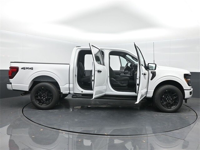 new 2025 Ford F-150 car, priced at $49,742