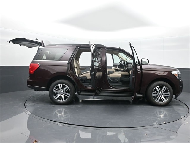 new 2024 Ford Expedition car, priced at $56,620