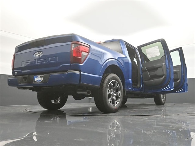 new 2024 Ford F-150 car, priced at $43,026