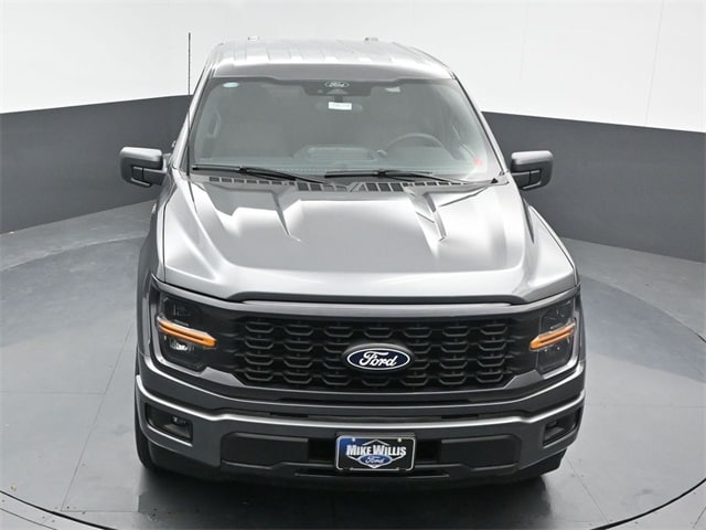 new 2025 Ford F-150 car, priced at $43,083