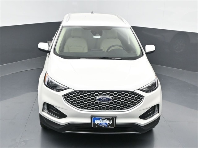 new 2024 Ford Edge car, priced at $37,020