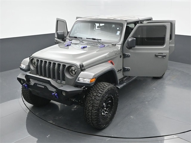 used 2020 Jeep Gladiator car, priced at $33,983
