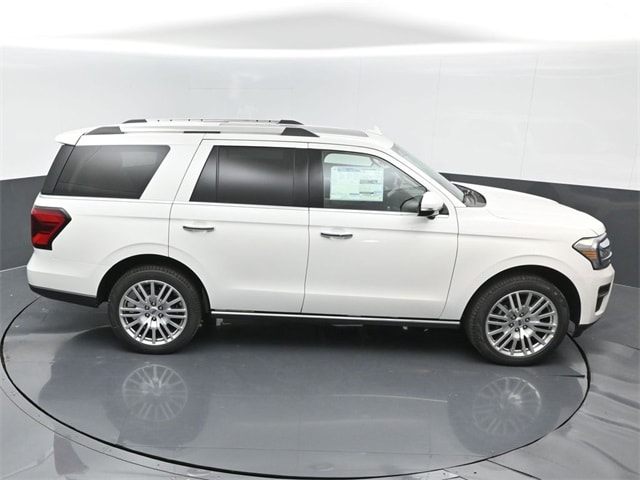 new 2024 Ford Expedition car, priced at $64,395