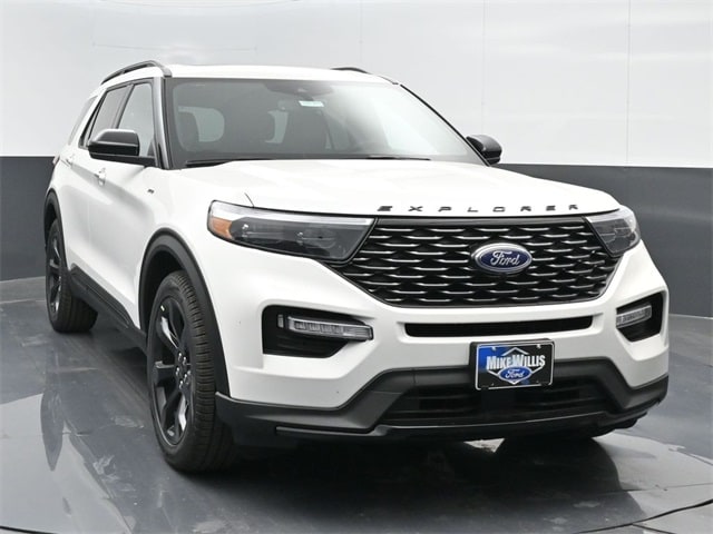 new 2024 Ford Explorer car, priced at $51,260