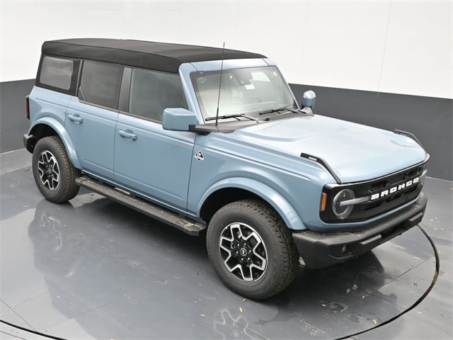 used 2023 Ford Bronco car, priced at $43,254