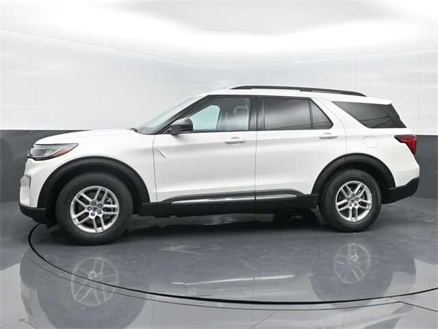 new 2025 Ford Explorer car, priced at $42,605