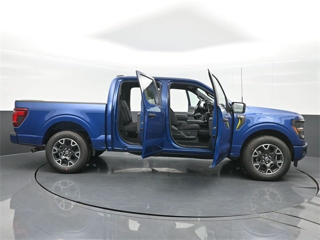 new 2024 Ford F-150 car, priced at $43,026