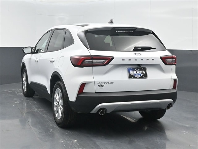 new 2025 Ford Escape car, priced at $27,010