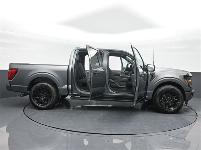 new 2025 Ford F-150 car, priced at $49,365