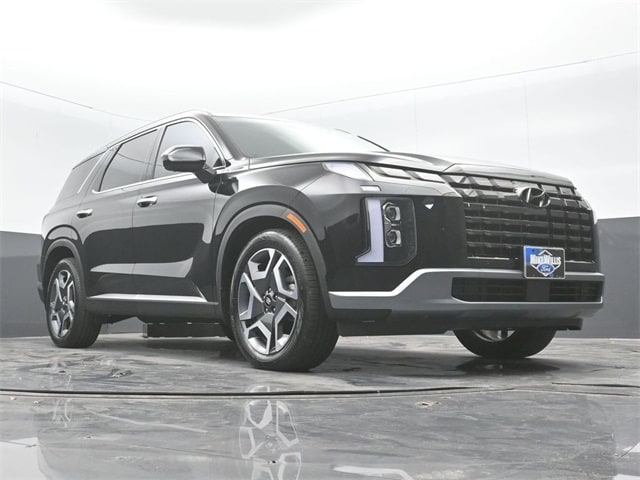 used 2024 Hyundai Palisade car, priced at $42,856