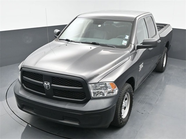 used 2019 Ram 1500 Classic car, priced at $18,554