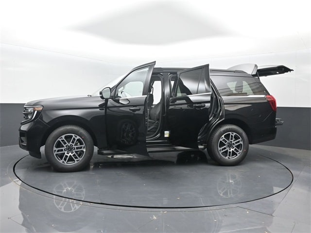 new 2025 Ford Expedition car, priced at $68,210