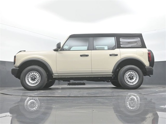 new 2025 Ford Bronco car, priced at $41,280