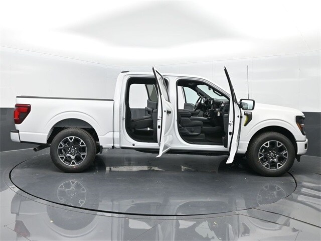 new 2024 Ford F-150 car, priced at $44,027