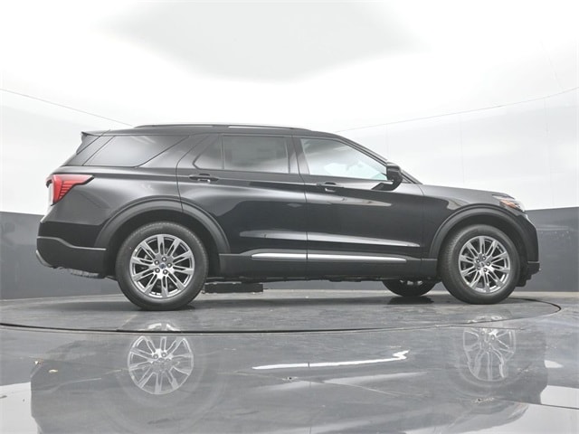new 2025 Ford Explorer car, priced at $50,195