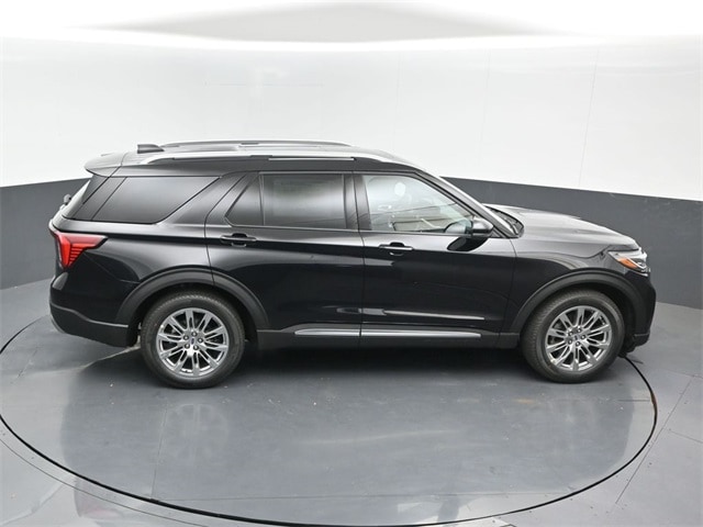 new 2025 Ford Explorer car, priced at $50,195