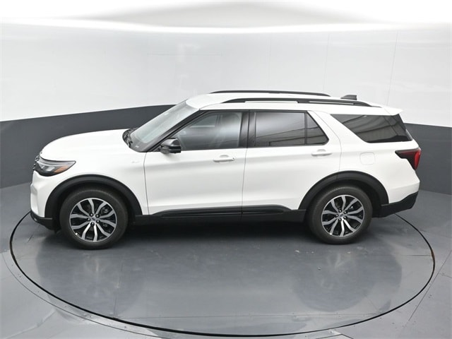 new 2025 Ford Explorer car, priced at $42,885