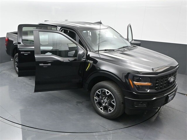 new 2025 Ford F-150 car, priced at $50,978