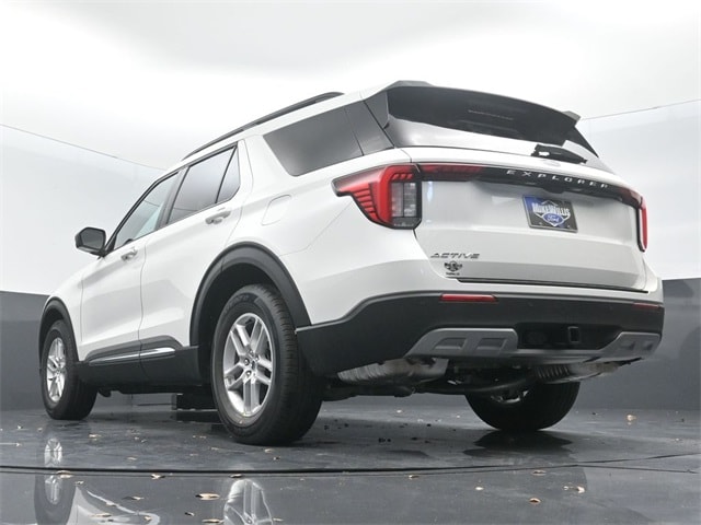 new 2025 Ford Explorer car, priced at $42,105