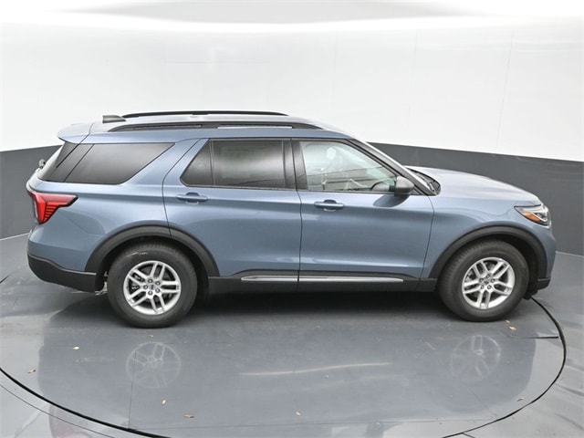 new 2025 Ford Explorer car, priced at $42,205