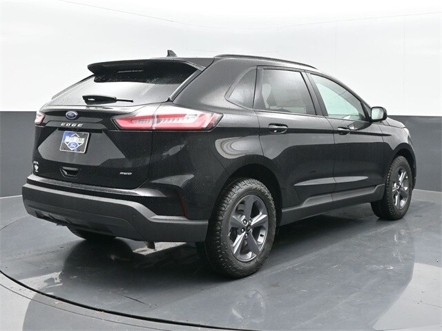 new 2024 Ford Edge car, priced at $38,805