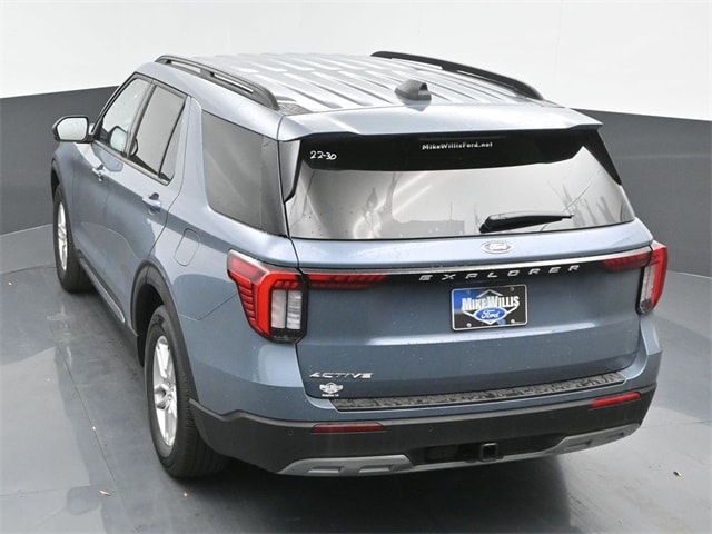 new 2025 Ford Explorer car, priced at $42,205