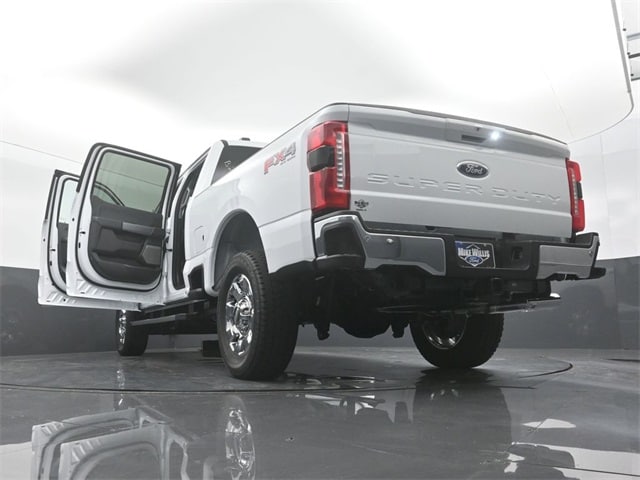 new 2025 Ford Super Duty car, priced at $75,570