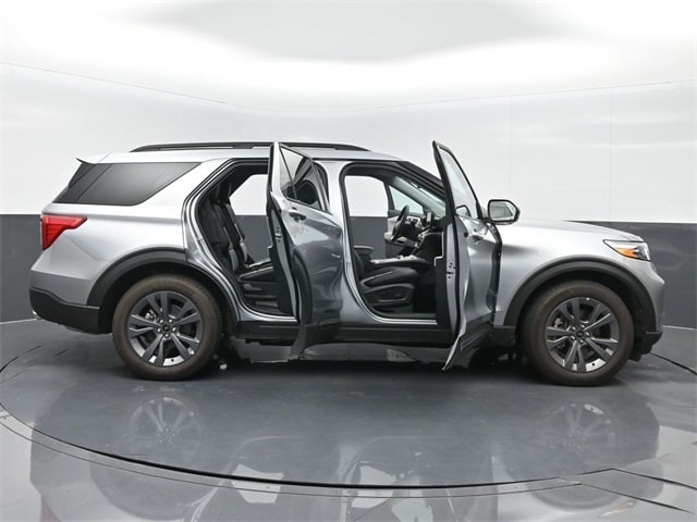 new 2024 Ford Explorer car, priced at $41,775