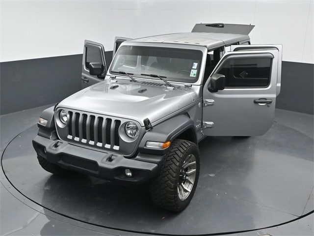 used 2020 Jeep Wrangler car, priced at $25,112