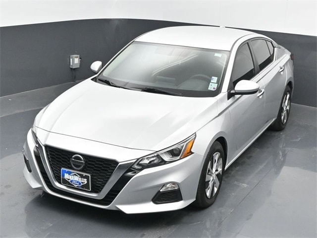 used 2020 Nissan Altima car, priced at $18,900