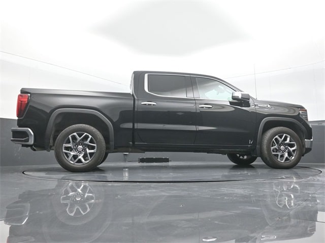 used 2022 GMC Sierra 1500 car, priced at $40,626