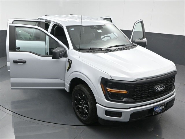 new 2025 Ford F-150 car, priced at $41,751