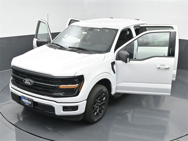 new 2024 Ford F-150 car, priced at $52,595