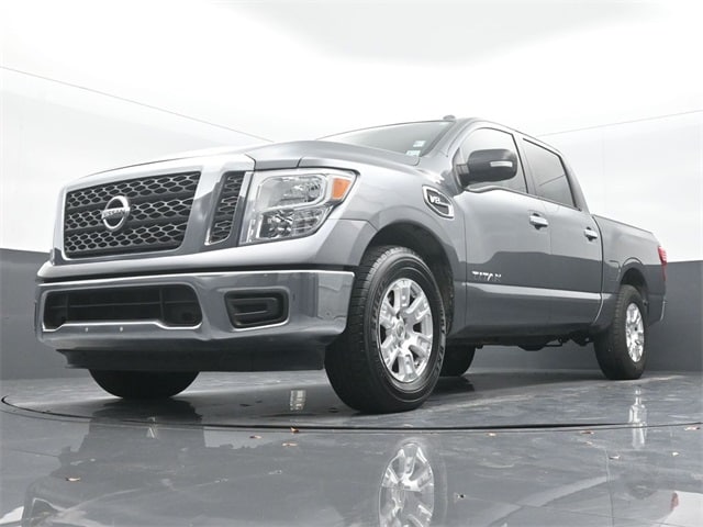 used 2017 Nissan Titan car, priced at $18,702