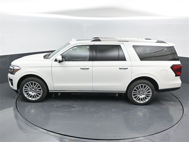 new 2024 Ford Expedition car, priced at $73,895