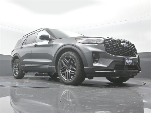 new 2025 Ford Explorer car, priced at $54,365