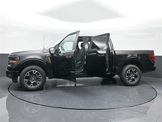 new 2025 Ford F-150 car, priced at $44,333