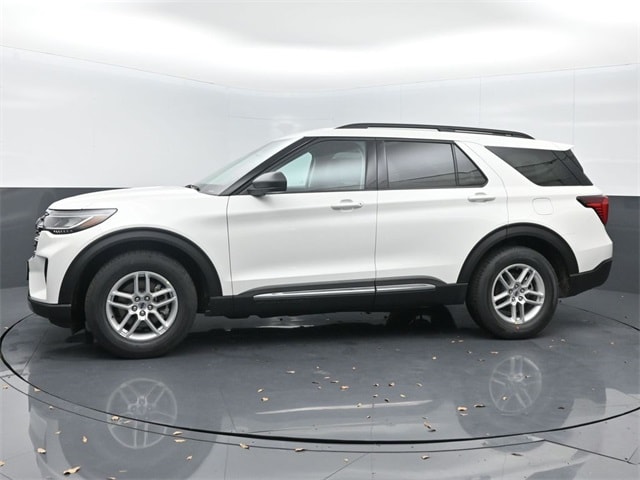 new 2025 Ford Explorer car, priced at $42,105