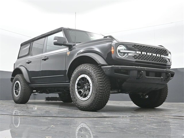 new 2024 Ford Bronco car, priced at $58,740