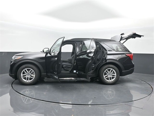 new 2025 Ford Explorer car, priced at $37,645