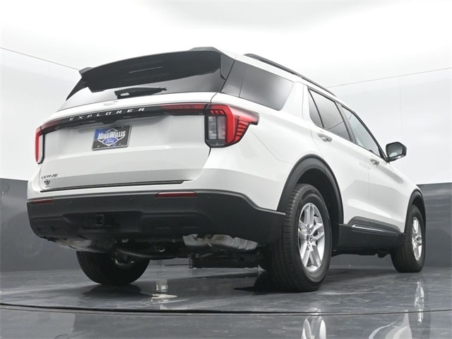 new 2025 Ford Explorer car, priced at $40,245