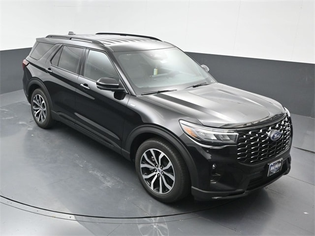 new 2025 Ford Explorer car, priced at $43,615
