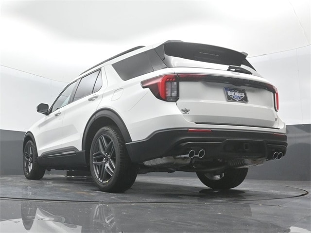 new 2025 Ford Explorer car, priced at $54,660