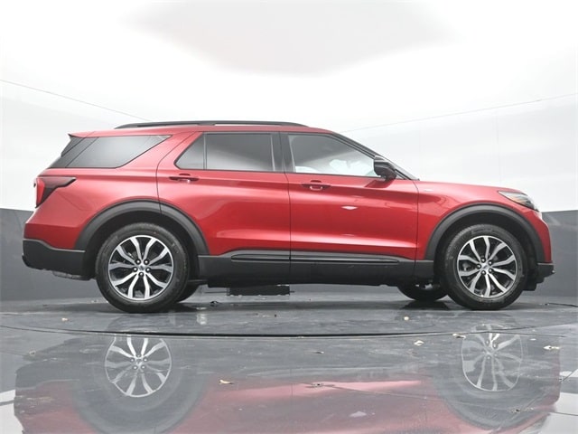 new 2025 Ford Explorer car, priced at $44,705